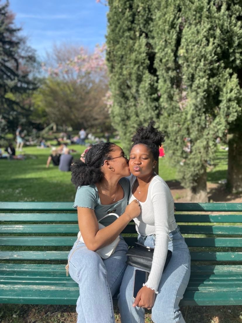 KISS